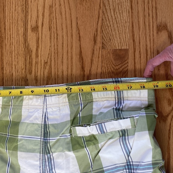 Hollister size M swim trunks - Picture 5 of 5